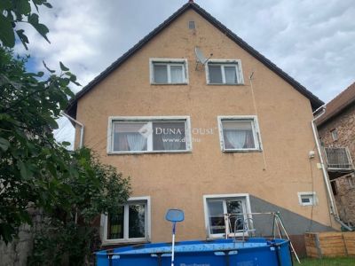 Eladó családi ház Tatabánya