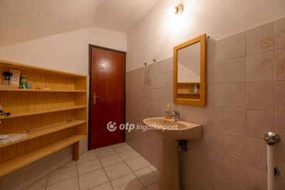 Kiadó családi ház Bükkszék