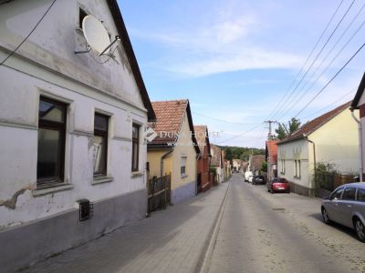Eladó családi ház Bonyhád