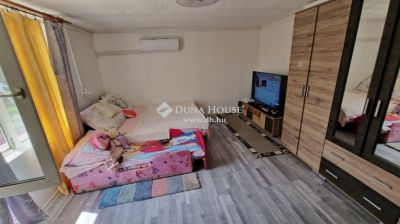 Eladó családi ház Domony