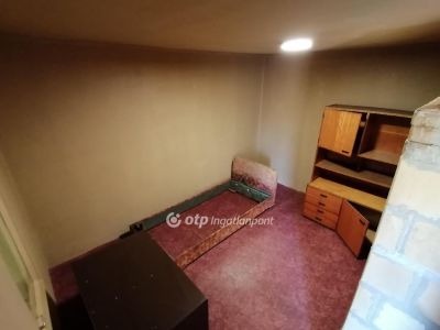 Eladó családi ház Hajdúsámson