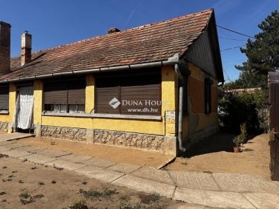 Eladó családi ház Tápiószentmárton