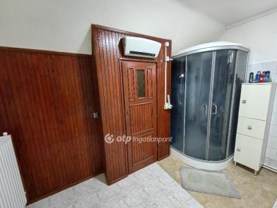 Eladó családi ház Kunmadaras