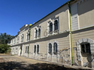 Eladó ipari terület Baja