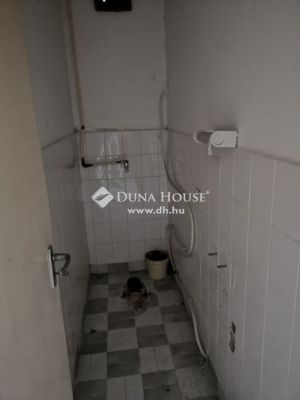 Eladó műhely Nyírtelek