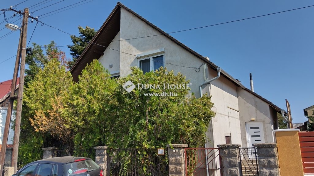 Eladó családi ház Esztergom