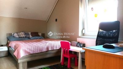 Eladó családi ház Esztergom
