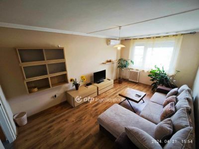 Eladó lakás Tiszaújváros
