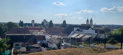 Eladó családi ház Eger