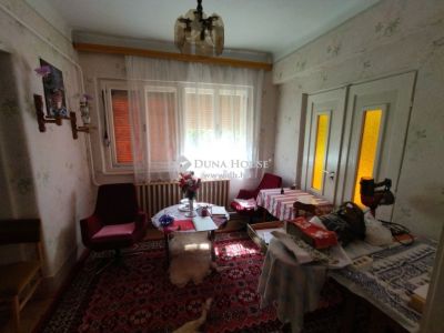 Eladó családi ház Tápiószentmárton