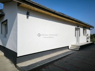 Eladó családi ház Zsámbok