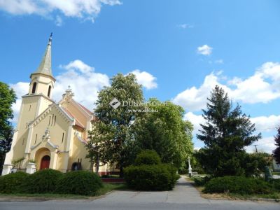 Eladó családi ház Lajoskomárom