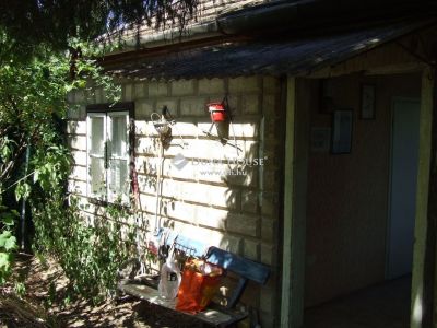 Eladó lakóövezeti telek Esztergom