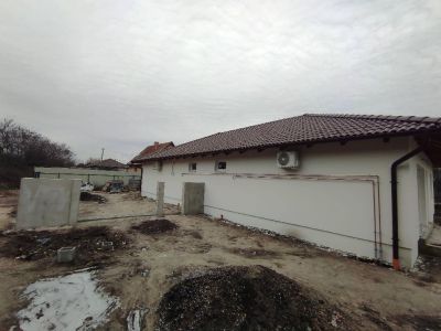 Eladó ikerház Martonvásár