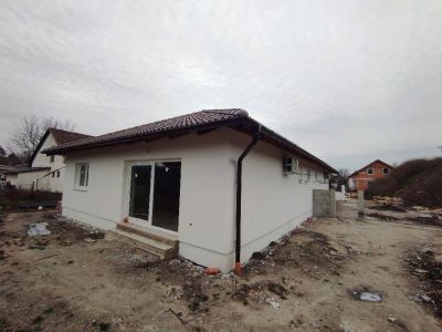Eladó ikerház Martonvásár