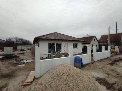 Eladó ikerház Martonvásár