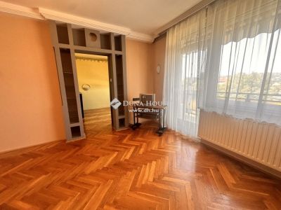 Eladó lakás Zalaegerszeg