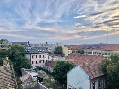 Eladó lakás Szeged