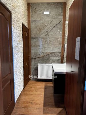 Eladó étterem, vendéglő Cegléd