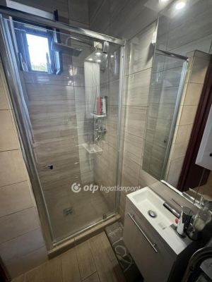 Eladó családi ház Poroszló