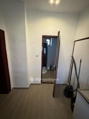 Eladó családi ház Poroszló