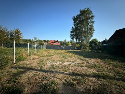 Eladó lakóövezeti telek Poroszló