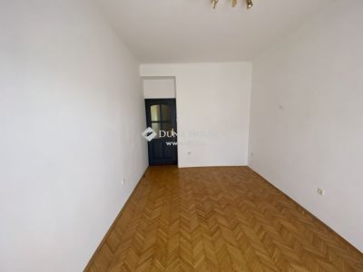 Eladó lakás Pécs