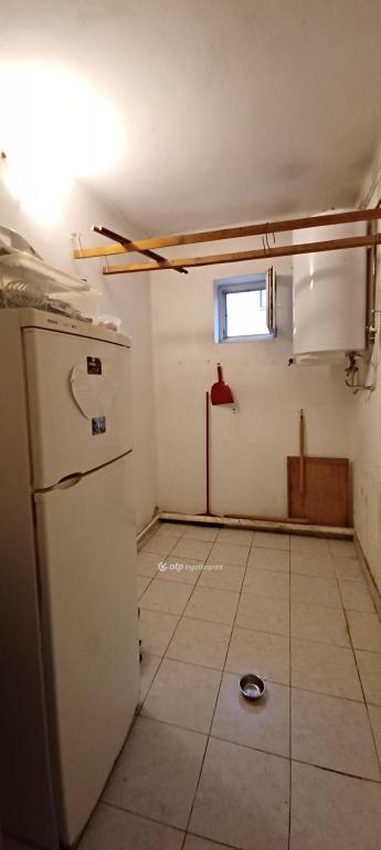 Eladó családi ház Maklár