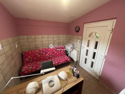 Eladó családi ház Örkény