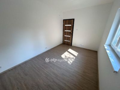 Eladó ikerház Balatonszárszó