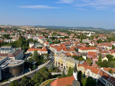 Eladó lakás Veszprém