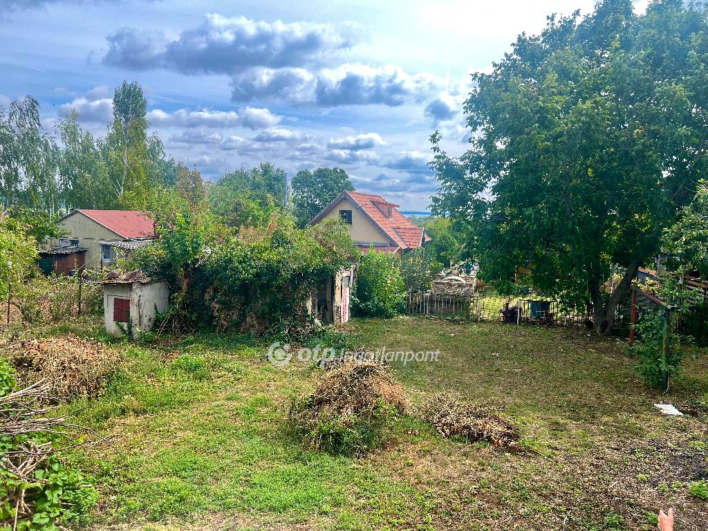 Eladó családi ház Balatonalmádi