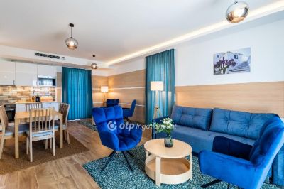 Eladó lakás Balatonkenese