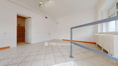 Eladó családi ház Polgár