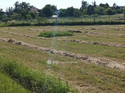 Eladó lakóövezeti telek Polgár