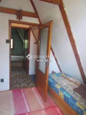 Eladó nyaraló Domony