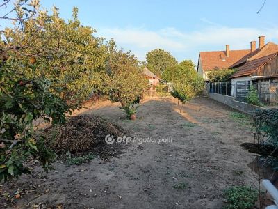 Eladó családi ház Debrecen