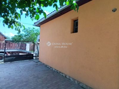 Eladó ikerház Esztergom