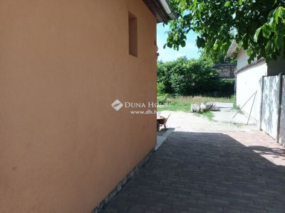 Eladó ikerház Esztergom
