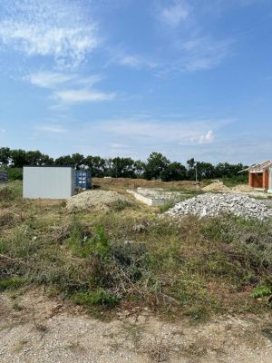 Eladó lakóövezeti telek Felsőzsolca
