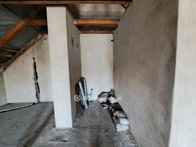 Eladó lakás Püspökladány
