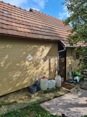 Eladó külterületi telek Gödöllő