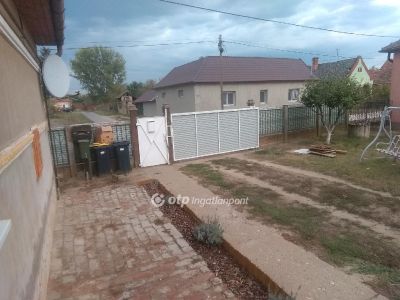 Eladó családi ház Hajdúbagos