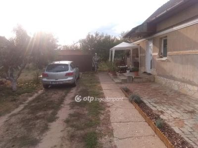 Eladó családi ház Hajdúbagos