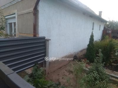 Eladó családi ház Hajdúbagos
