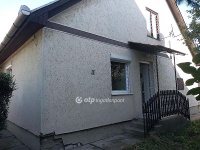 Eladó családi ház Tarnaörs