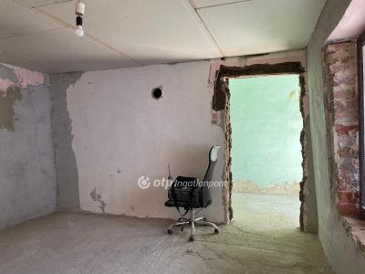 Eladó családi ház Adács