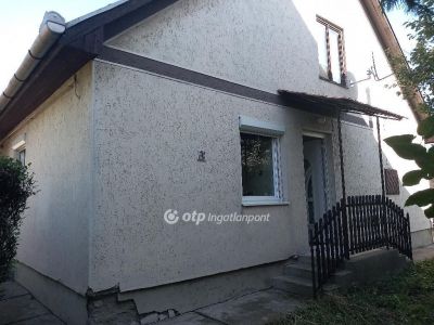 Eladó családi ház Tarnaörs
