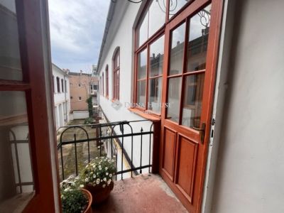 Eladó lakás Pécs