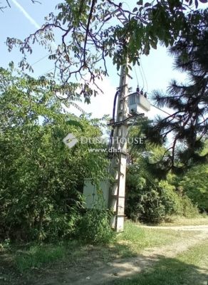 Eladó külterületi telek Balatonvilágos